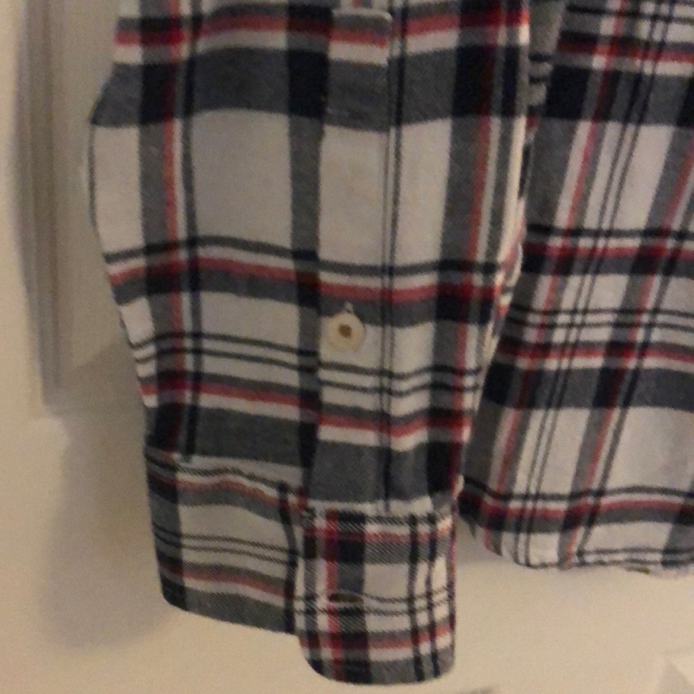 Brand New Button Down Flannel ( Lucky Brand ) - Picture 4 of 5